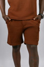 Bermuda Cargo Masculina em Malha Piquet Terra Cota